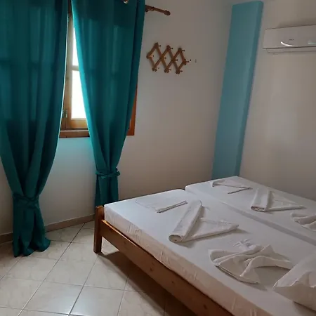Theodosis Studios Finiki Karpathos Exterior foto